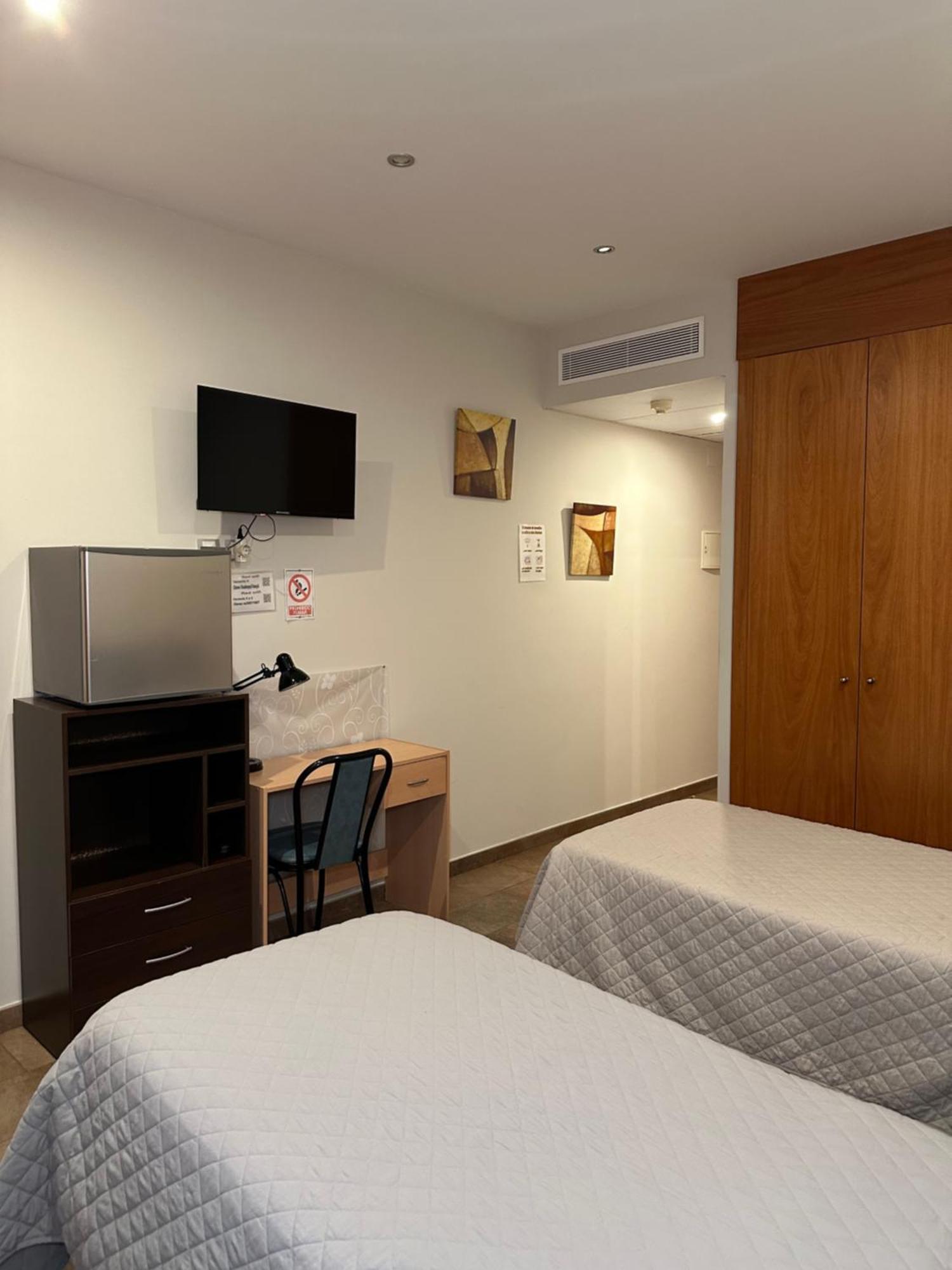 Hostal Venecia Monzón Kültér fotó